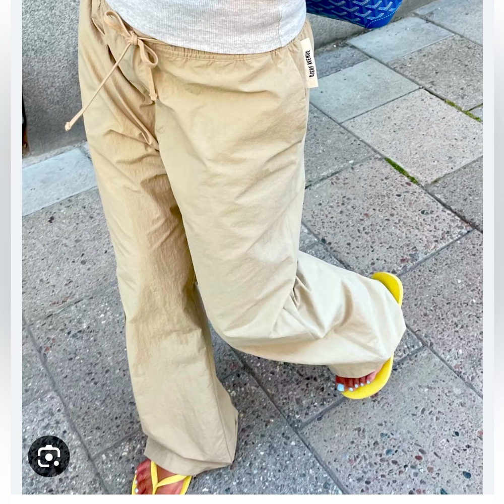 Djerf Avenue Sporty Pants - Sand (XS)